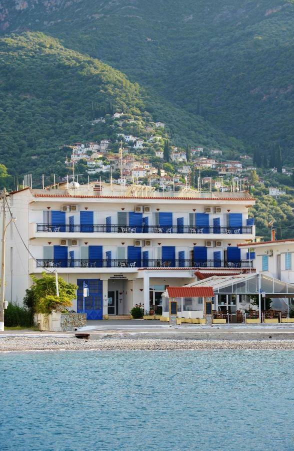 Kamvissis Hotel Tirós Eksteriør billede