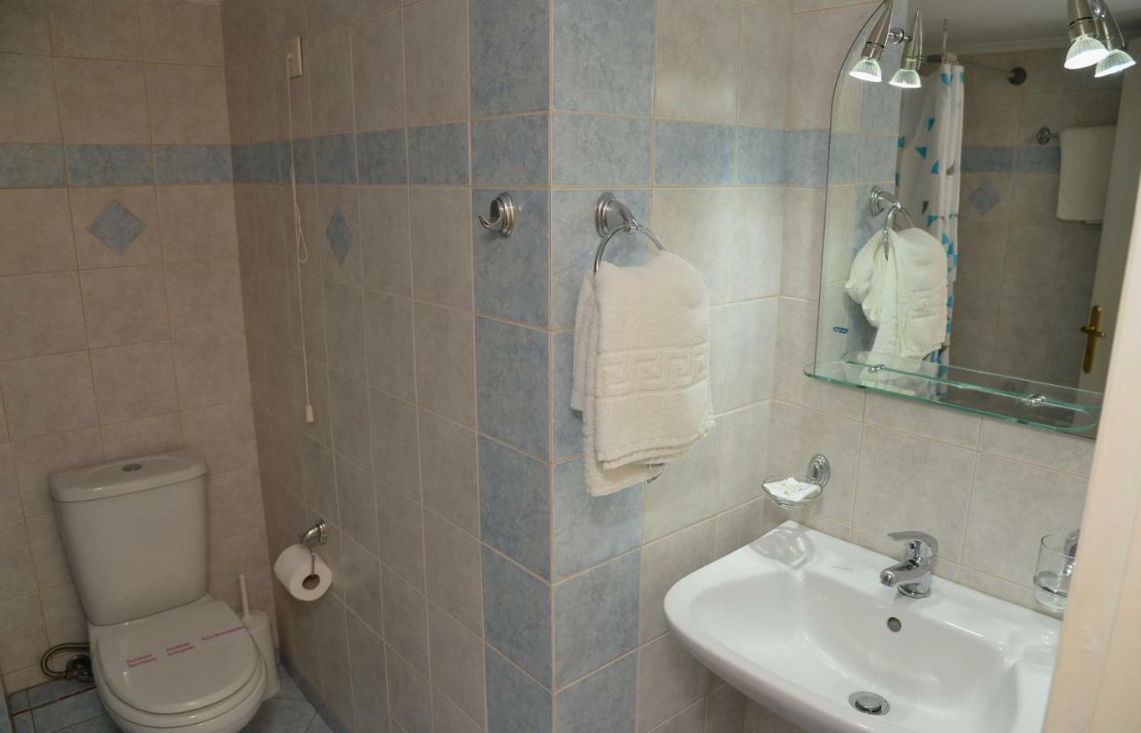Kamvissis Hotel Tirós Eksteriør billede
